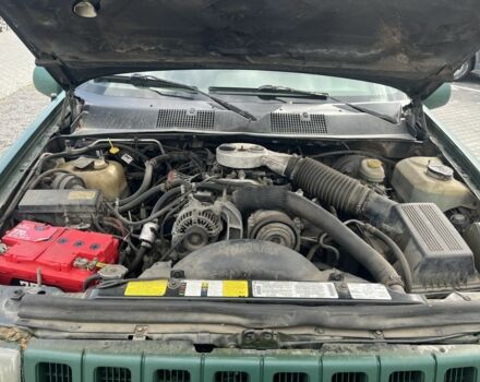 Зеленый Джип Чероки, объемом двигателя 5.2 л и пробегом 360 тыс. км за 5700 $, фото 5 на Automoto.ua