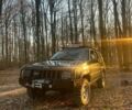 Зелений Джип Cherokee, об'ємом двигуна 5.2 л та пробігом 326 тис. км за 6000 $, фото 1 на Automoto.ua