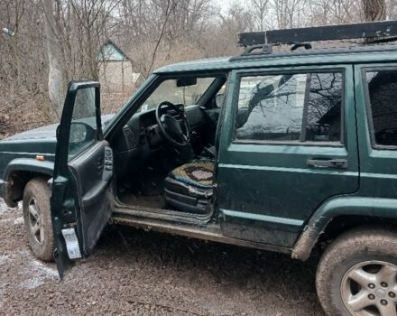 Зелений Джип Cherokee, об'ємом двигуна 0 л та пробігом 2 тис. км за 4000 $, фото 3 на Automoto.ua