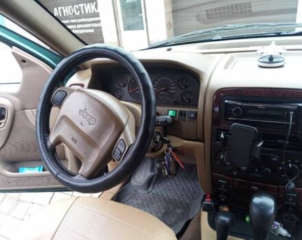 Зелений Джип Cherokee, об'ємом двигуна 4.7 л та пробігом 300 тис. км за 7000 $, фото 11 на Automoto.ua