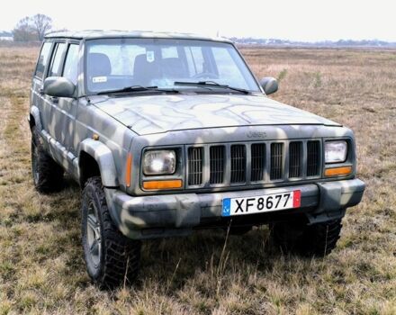Зелений Джип Cherokee, об'ємом двигуна 2.5 л та пробігом 270 тис. км за 4000 $, фото 2 на Automoto.ua
