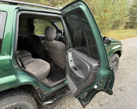 Зеленый Джип Чероки, объемом двигателя 3.1 л и пробегом 285 тыс. км за 3950 $, фото 3 на Automoto.ua