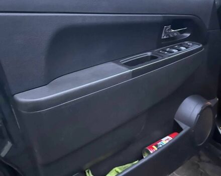 Зелений Джип Cherokee, об'ємом двигуна 2.7 л та пробігом 312 тис. км за 5801 $, фото 10 на Automoto.ua