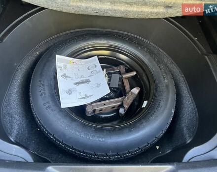 Джип Чероки 2014 в Каневе на Automoto.ua Зеленый Джип Чероки, объемом двигателя 2.36 л и пробегом 143 тыс. км за 13400 $, фото 10 на Automoto.ua