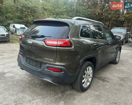 Джип Чероки 2014 в Каневе на Automoto.ua Зеленый Джип Чероки, объемом двигателя 2.36 л и пробегом 143 тыс. км за 13400 $, фото 3 на Automoto.ua