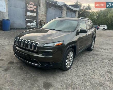 Джип Чероки 2014 в Каневе на Automoto.ua Зеленый Джип Чероки, объемом двигателя 2.36 л и пробегом 143 тыс. км за 13400 $, фото 1 на Automoto.ua