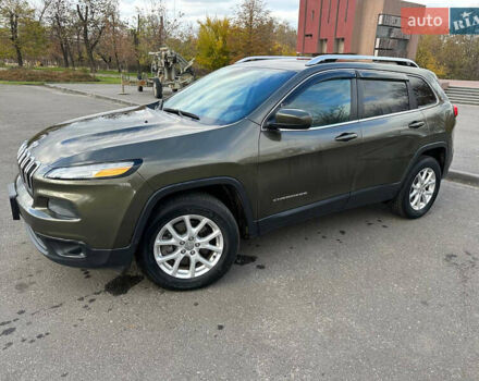 Зеленый Джип Чероки, объемом двигателя 2.36 л и пробегом 131 тыс. км за 14000 $, фото 10 на Automoto.ua