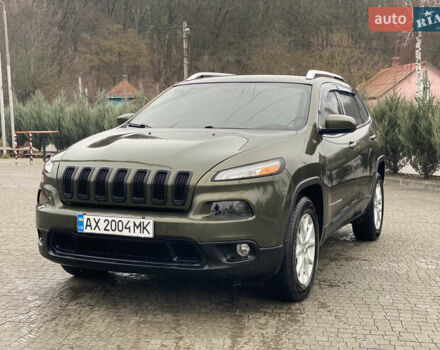 Зеленый Джип Чероки, объемом двигателя 2.36 л и пробегом 180 тыс. км за 13500 $, фото 2 на Automoto.ua