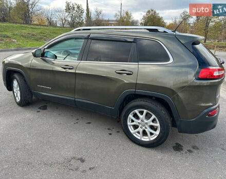 Зеленый Джип Чероки, объемом двигателя 2.36 л и пробегом 131 тыс. км за 14000 $, фото 4 на Automoto.ua