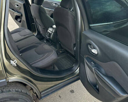 Зеленый Джип Чероки, объемом двигателя 2.36 л и пробегом 131 тыс. км за 14000 $, фото 9 на Automoto.ua