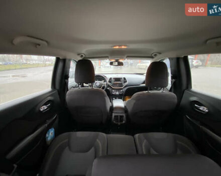 Зеленый Джип Чероки, объемом двигателя 2.36 л и пробегом 180 тыс. км за 13500 $, фото 18 на Automoto.ua