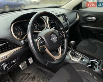 Зеленый Джип Чероки, объемом двигателя 2.36 л и пробегом 180 тыс. км за 13500 $, фото 14 на Automoto.ua