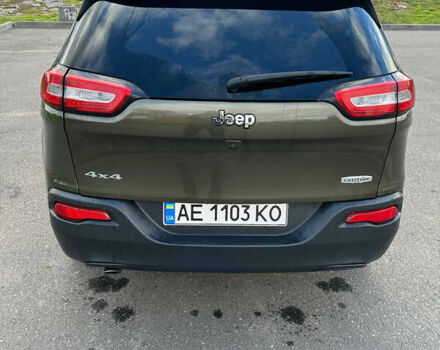 Зеленый Джип Чероки, объемом двигателя 2.36 л и пробегом 131 тыс. км за 14000 $, фото 5 на Automoto.ua