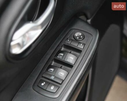 Зелений Джип Cherokee, об'ємом двигуна 2.36 л та пробігом 200 тис. км за 13500 $, фото 24 на Automoto.ua