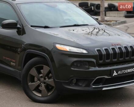 Зелений Джип Cherokee, об'ємом двигуна 2.36 л та пробігом 200 тис. км за 13500 $, фото 3 на Automoto.ua