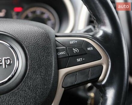 Зелений Джип Cherokee, об'ємом двигуна 2.36 л та пробігом 200 тис. км за 13500 $, фото 17 на Automoto.ua