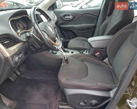 Зеленый Джип Чероки, объемом двигателя 3.24 л и пробегом 174 тыс. км за 1600 $, фото 6 на Automoto.ua