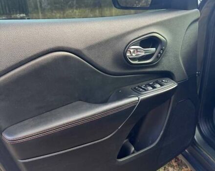 Зелений Джип Cherokee, об'ємом двигуна 3.24 л та пробігом 92 тис. км за 21400 $, фото 12 на Automoto.ua