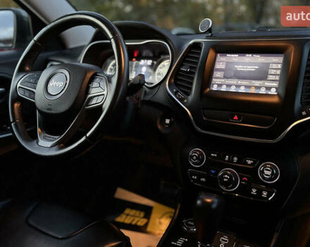 Зелений Джип Cherokee, об'ємом двигуна 2.36 л та пробігом 118 тис. км за 17999 $, фото 7 на Automoto.ua