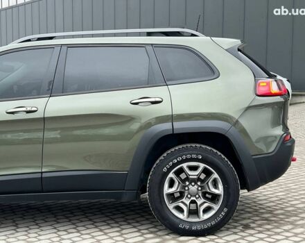 Зеленый Джип Чероки, объемом двигателя 3.2 л и пробегом 93 тыс. км за 21990 $, фото 4 на Automoto.ua