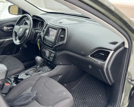 Зелений Джип Cherokee, об'ємом двигуна 2.4 л та пробігом 132 тис. км за 337 $, фото 6 на Automoto.ua