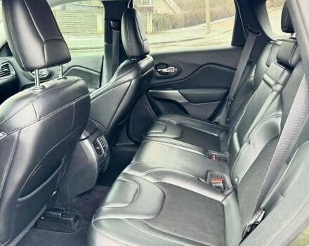 Зелений Джип Cherokee, об'ємом двигуна 2.36 л та пробігом 142 тис. км за 15870 $, фото 5 на Automoto.ua