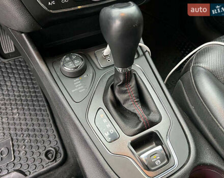 Зеленый Джип Чероки, объемом двигателя 3.2 л и пробегом 93 тыс. км за 21990 $, фото 31 на Automoto.ua