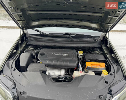 Зелений Джип Cherokee, об'ємом двигуна 2.4 л та пробігом 132 тис. км за 14200 $, фото 12 на Automoto.ua