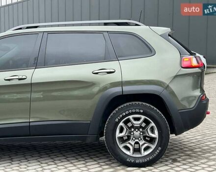 Зеленый Джип Чероки, объемом двигателя 3.2 л и пробегом 93 тыс. км за 21990 $, фото 4 на Automoto.ua