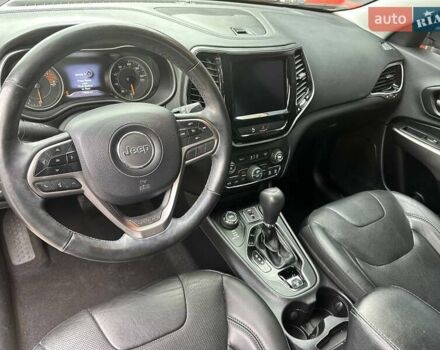 Джип Cherokee 2019 у Полтаві на Automoto.ua Зелений Джип Cherokee, об'ємом двигуна 3.24 л та пробігом 128 тис. км за 17500 $, фото 11 на Automoto.ua