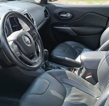 Джип Чероки 2019 в Белой Церкве на Automoto.ua Зеленый Джип Чероки, объемом двигателя 3.2 л и пробегом 93 тыс. км за 21100 $, фото 10 на Automoto.ua