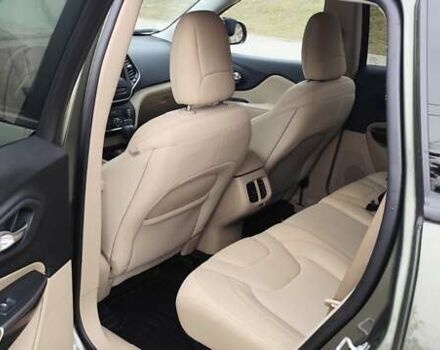 Зеленый Джип Чероки, объемом двигателя 2.36 л и пробегом 42 тыс. км за 17750 $, фото 4 на Automoto.ua