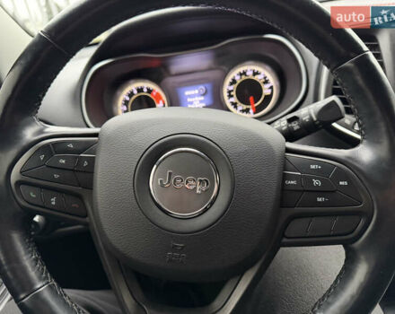 Зелений Джип Cherokee, об'ємом двигуна 3.24 л та пробігом 124 тис. км за 19900 $, фото 30 на Automoto.ua