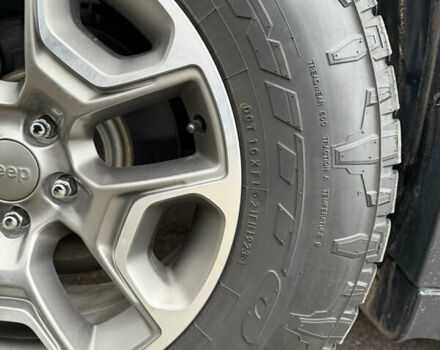 Зелений Джип Cherokee, об'ємом двигуна 3.24 л та пробігом 124 тис. км за 19900 $, фото 15 на Automoto.ua