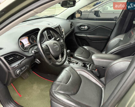 Зелений Джип Cherokee, об'ємом двигуна 3.24 л та пробігом 124 тис. км за 19900 $, фото 22 на Automoto.ua