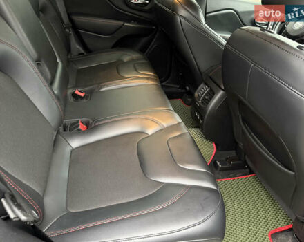 Зелений Джип Cherokee, об'ємом двигуна 3.24 л та пробігом 124 тис. км за 19900 $, фото 45 на Automoto.ua