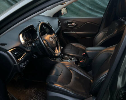 Зеленый Джип Чероки, объемом двигателя 2 л и пробегом 35 тыс. км за 21000 $, фото 8 на Automoto.ua