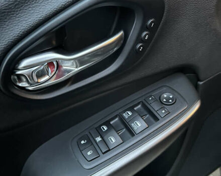 Зеленый Джип Чероки, объемом двигателя 2 л и пробегом 35 тыс. км за 21000 $, фото 7 на Automoto.ua