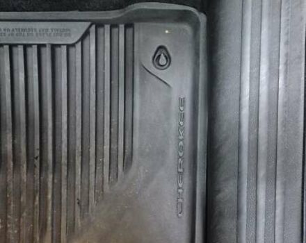 Джип Чероки 2021 в Полтаве на Automoto.ua Зеленый Джип Чероки, объемом двигателя 3.24 л и пробегом 91 тыс. км за 22000 $, фото 20 на Automoto.ua