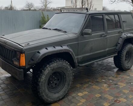 Зеленый Джип Чероки, объемом двигателя 4 л и пробегом 390 тыс. км за 6500 $, фото 1 на Automoto.ua
