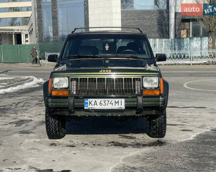 Зеленый Джип Чероки, объемом двигателя 2.5 л и пробегом 250 тыс. км за 7999 $, фото 1 на Automoto.ua