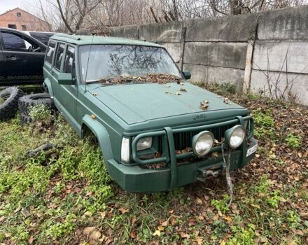 Зелений Джип Cherokee, об'ємом двигуна 0 л та пробігом 300 тис. км за 2000 $, фото 1 на Automoto.ua