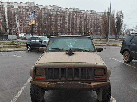 Зеленый Джип Чероки, объемом двигателя 2.5 л и пробегом 334 тыс. км за 3542 $, фото 1 на Automoto.ua