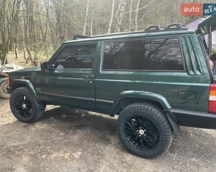Зелений Джип Cherokee, об'ємом двигуна 2.5 л та пробігом 238 тис. км за 10400 $, фото 1 на Automoto.ua