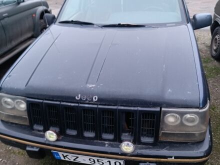 Зелений Джип Cherokee, об'ємом двигуна 2 л та пробігом 20 тис. км за 1200 $, фото 1 на Automoto.ua