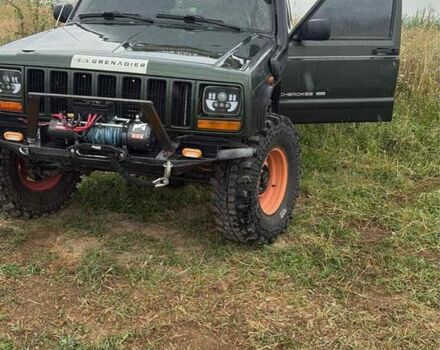 Зелений Джип Cherokee, об'ємом двигуна 0 л та пробігом 200 тис. км за 8897 $, фото 1 на Automoto.ua