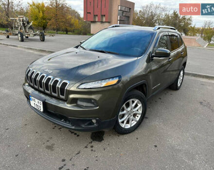 Зеленый Джип Чероки, объемом двигателя 2.36 л и пробегом 131 тыс. км за 14000 $, фото 1 на Automoto.ua