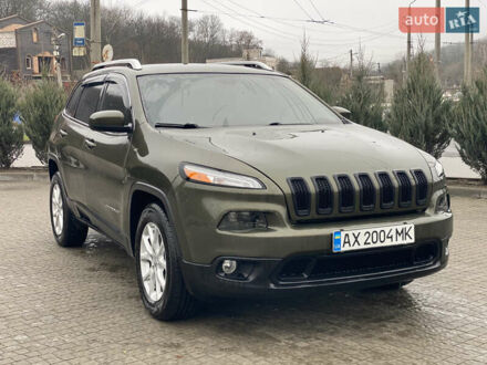 Зеленый Джип Чероки, объемом двигателя 2.36 л и пробегом 180 тыс. км за 13500 $, фото 1 на Automoto.ua