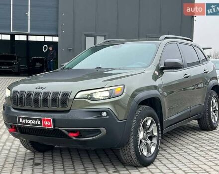 Зеленый Джип Чероки, объемом двигателя 3.2 л и пробегом 93 тыс. км за 21990 $, фото 1 на Automoto.ua