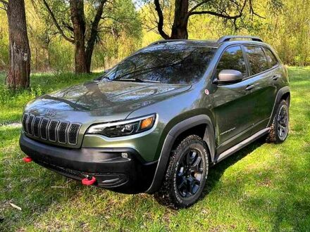 Джип Cherokee 2020 у Сумах на Automoto.ua Зелений Джип Cherokee, об'ємом двигуна 32 л та пробігом 120 тис. км за 19500 $, фото 1 на Automoto.ua
